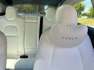 Tesla Model 3 foto 5