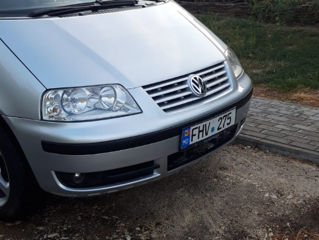 Volkswagen Sharan foto 3