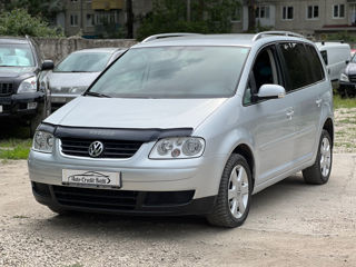 Volkswagen Touran foto 6