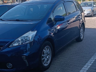 Toyota Prius +