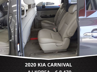 KIA Carnival foto 8