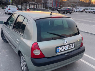 Renault Clio foto 3