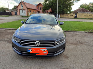 Volkswagen Passat foto 2