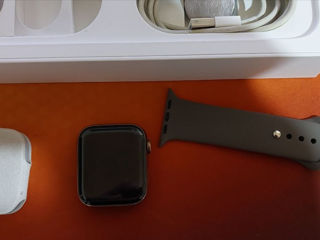 Apple Watch Seria 4, 44mm