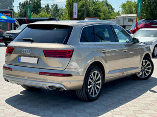 Audi Q7 фото 4