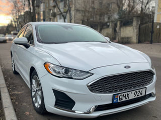 Ford Fusion foto 1