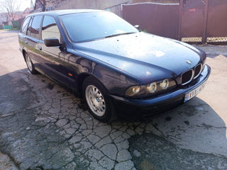 BMW 5 Series foto 9