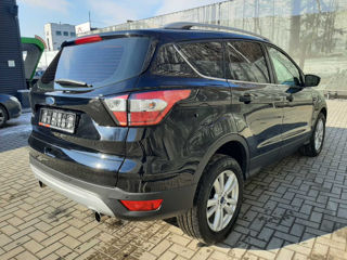 Ford Kuga foto 3