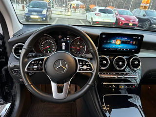 Mercedes GLC foto 12