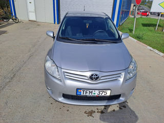 Toyota Auris foto 1