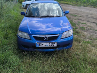 Mazda 323 foto 3