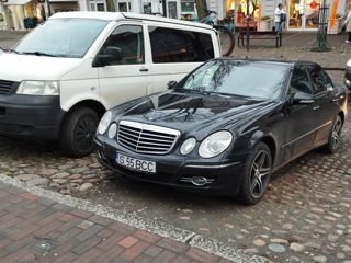 Mercedes E-Class foto 2