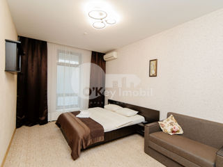 Chirie! Spațiu comercial, 420 mp, Centru, 4000 € ! foto 2