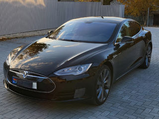 Tesla Model S foto 3