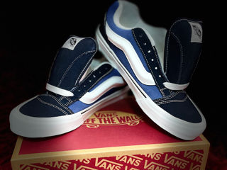 Vans knu school