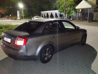 Audi A4 foto 2