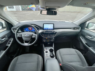 Ford Kuga foto 8