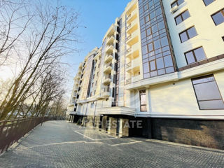 Apartament cu 3 camere, 97 m², Centru, Ialoveni foto 1