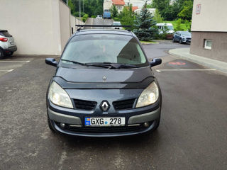 Renault Scenic foto 2