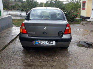 Renault Clio foto 6