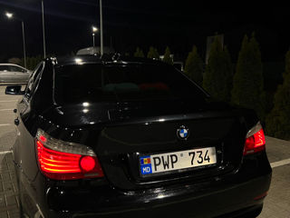 BMW 5 Series foto 7