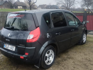 Renault Scenic фото 6