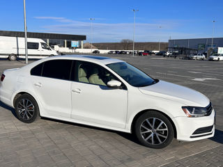 Volkswagen Jetta foto 2