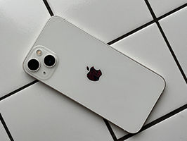 iPhone 14 Белый , 128ГБ foto 2