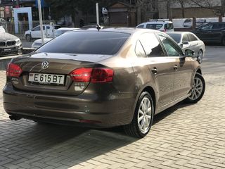 Volkswagen Jetta foto 6