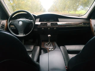 BMW 5 Series foto 4