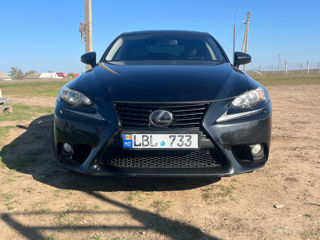 Lexus IS Series