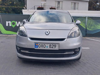 Renault Grand Scenic foto 2