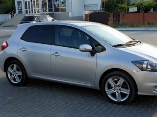 Toyota Auris foto 2