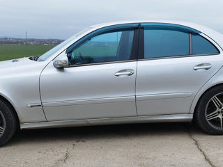 Mercedes E-Class foto 3