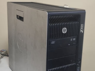Vând PC HP Z820