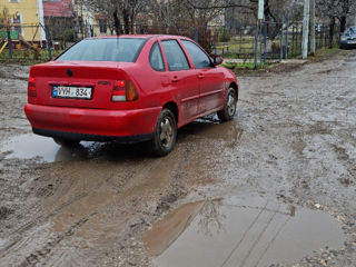 Volkswagen Polo foto 2