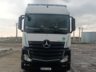 Mercedes Actros 1845