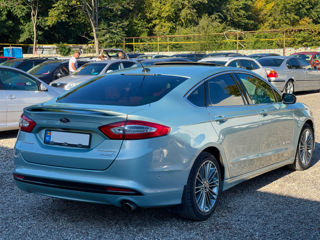 Ford Fusion foto 7