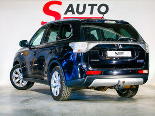 Mitsubishi Outlander foto 5