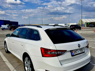 Skoda Superb foto 6