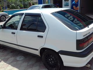 Renault 19 foto 7