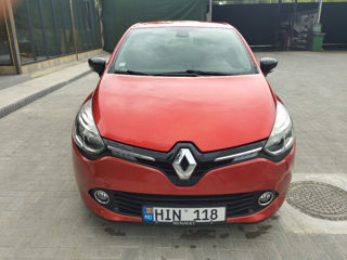 Renault Clio foto 1