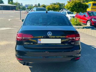 Volkswagen Jetta foto 6