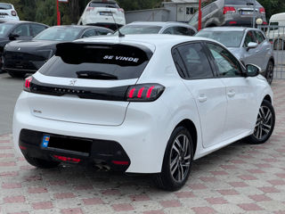 Peugeot 208 foto 4