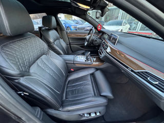 BMW 7 Series foto 16