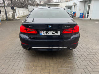 BMW 5 Series foto 7