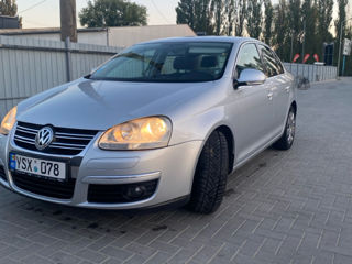 Volkswagen Jetta foto 2