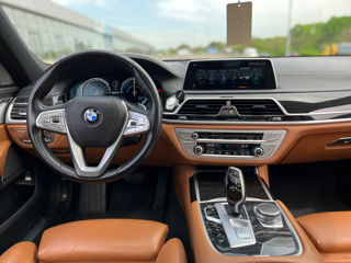 BMW 7 Series foto 17