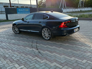 Volvo S90 foto 2