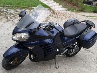 Kawasaki 1400GTR foto 2